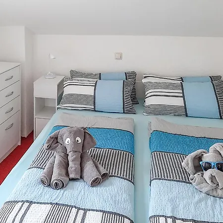 度假居 Waren Mueritz Warenshof